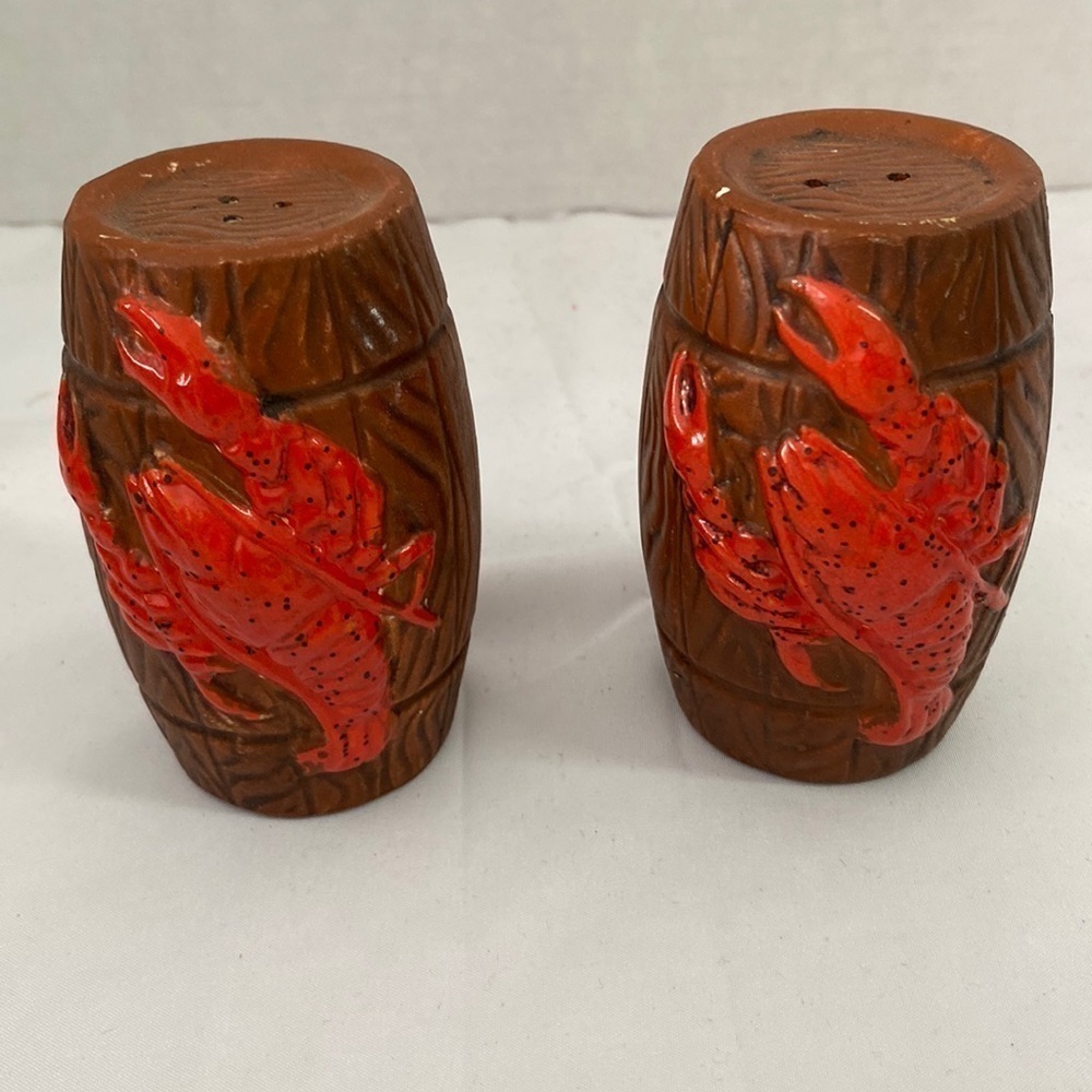 Nanco Salt & Pepper Shakers Made in Japan (EN)